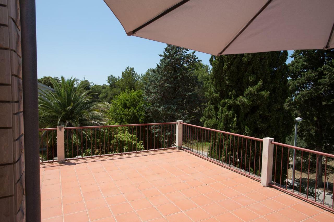 Apartment Supetar Blue Sky Exterior foto