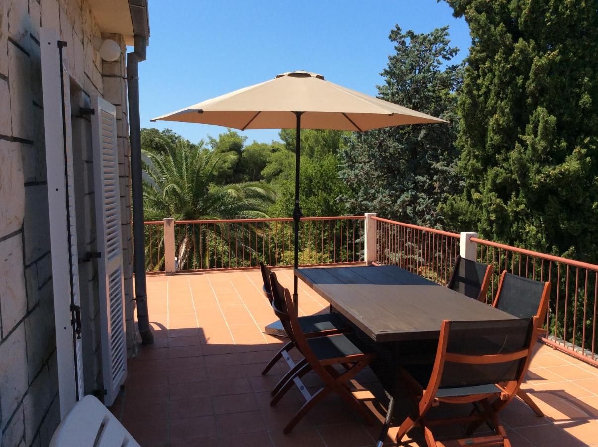 Apartment Supetar Blue Sky Exterior foto